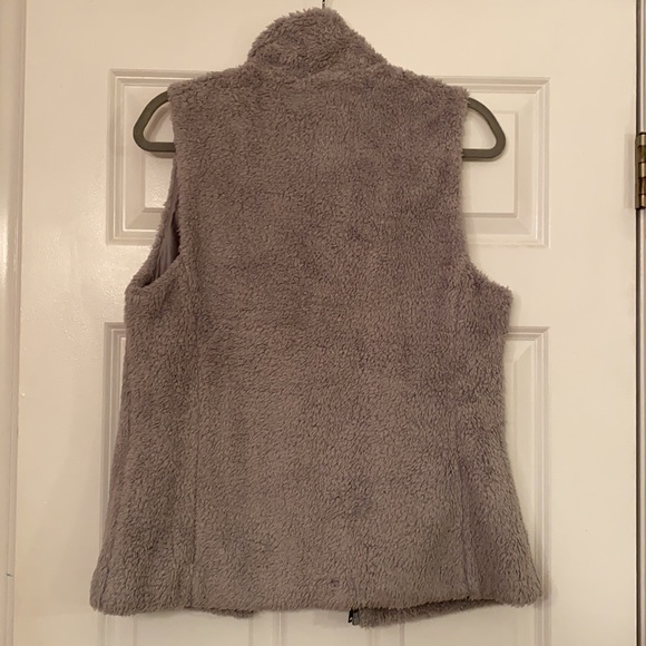 Patagonia grey soft fleece vest - Picture 3 of 5